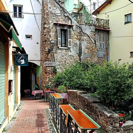 Battubelin, Nel Centro Di Apartman
